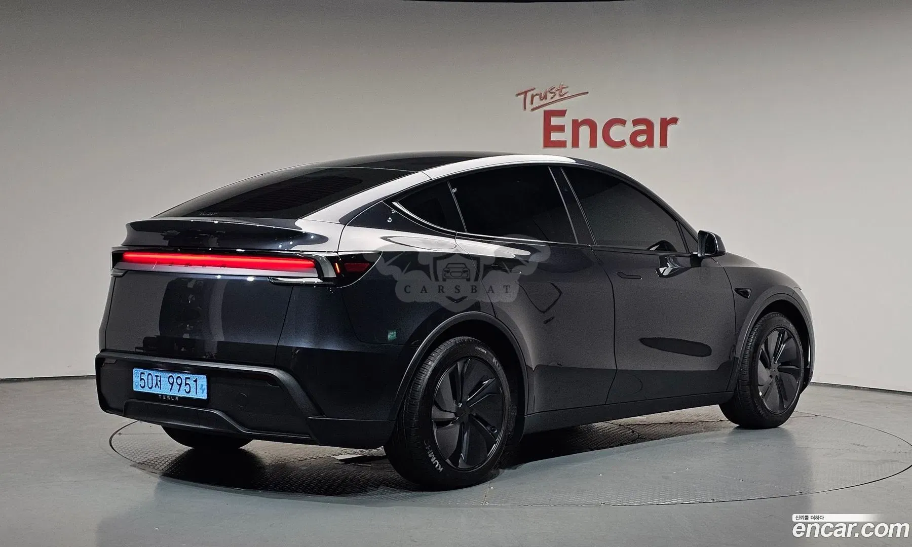 Tesla Model y RWD 2025