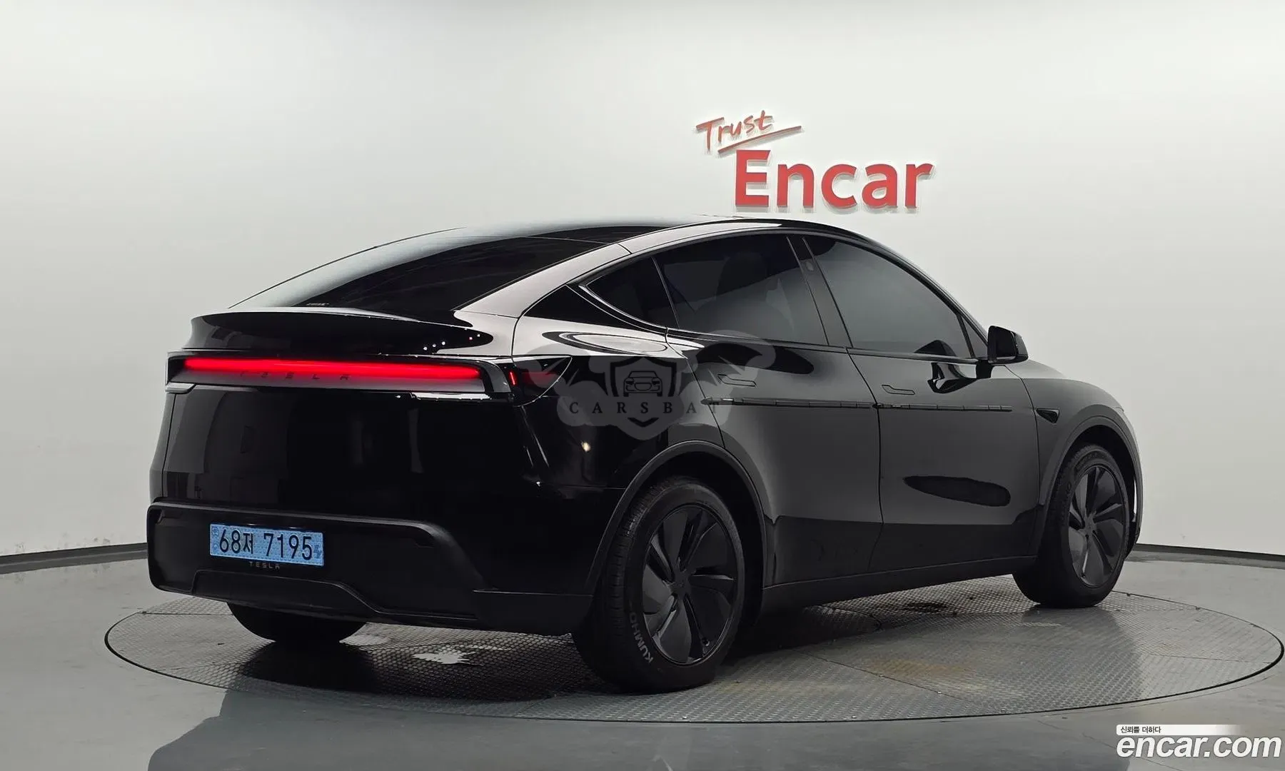 Tesla Model y RWD 2025