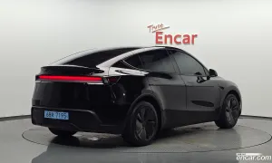 Tesla Model y RWD 2025