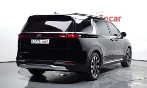 Kia Canival 9-Seater Signature 2020