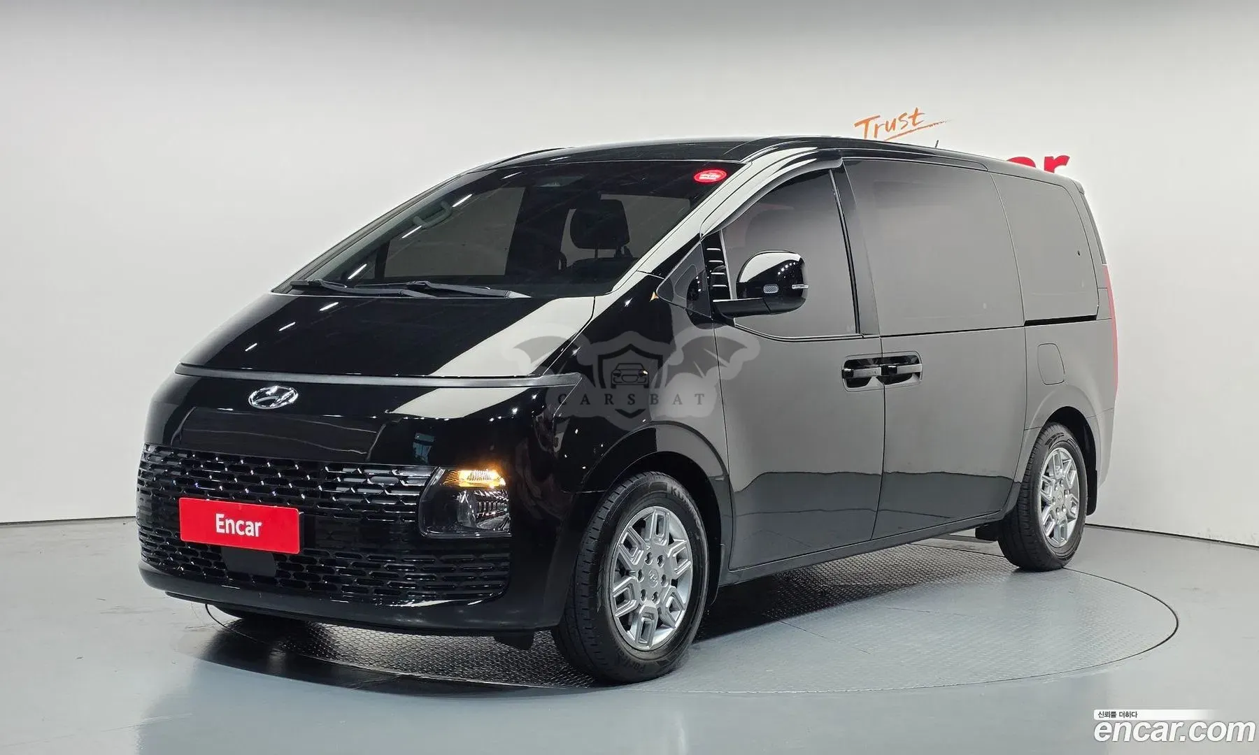 Hyundai Staria Modern Tourer 11-Seater 2021