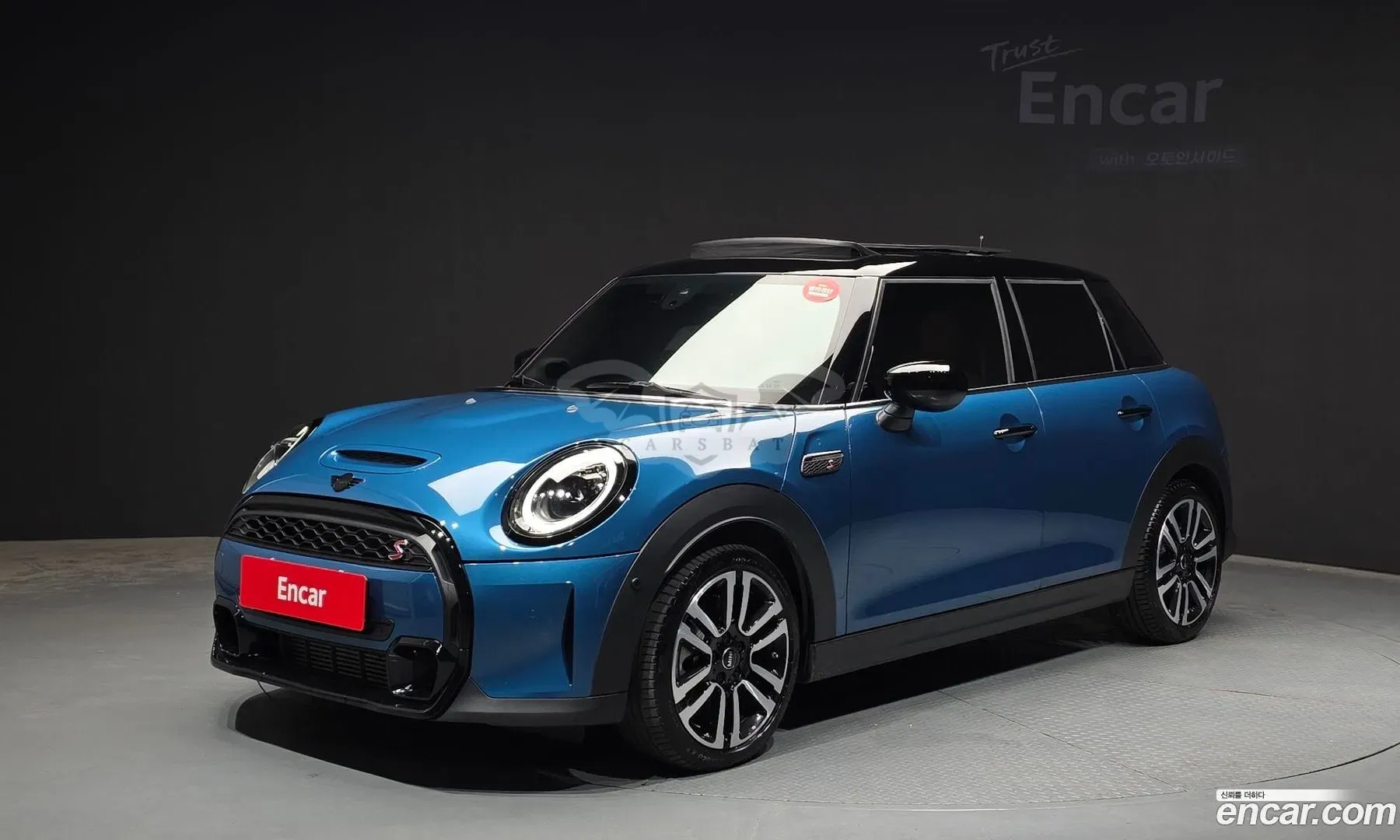Mini Cooper Third Generation 5Door Classic 2024