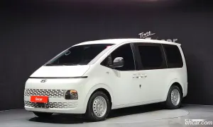 Hyundai Staria Smart Tourer 11-Seater 2024