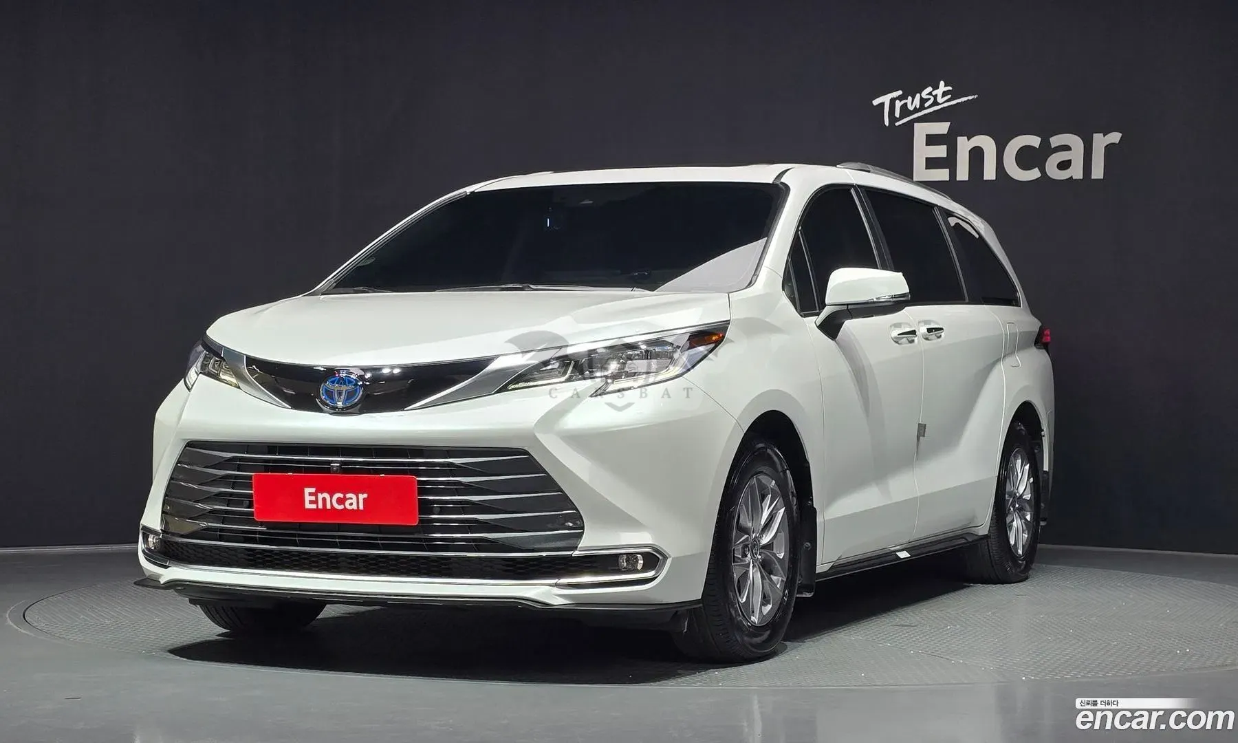 Toyota Sienna 2.5 Hybrid AWD 2024