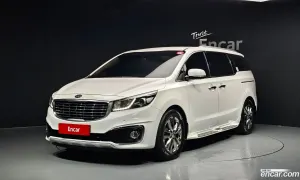 Kia Canival 9-seater Prestige 2017