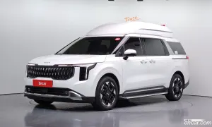 Kia Canival Signature HEV 9-Seater Hi-Limousine 2024