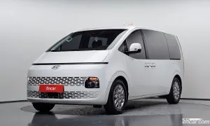 Hyundai Staria Modern Tourer 11-Seater 2023