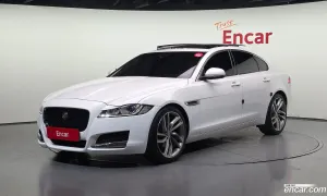 Jaguar Xf 20d Prestige AWD 2016