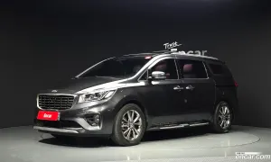 Kia Canival President 7-Seater Limousine 2018