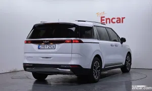 Kia Canival 9-Seater Signature 2023