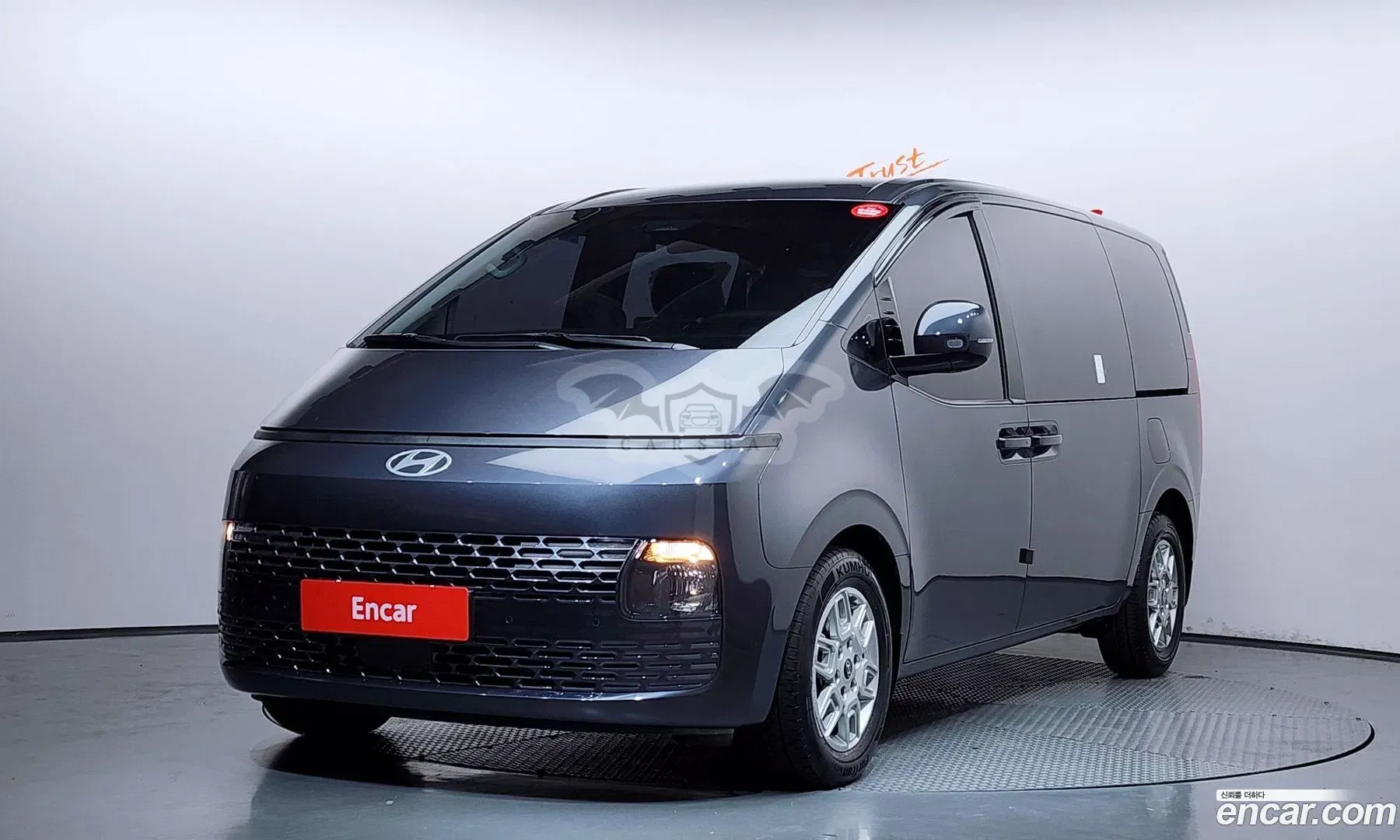 Hyundai Staria Modern Cargo 5-Seater 2024