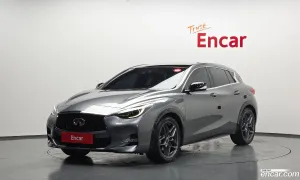 Infiniti Q30 2.0 Premium 2017