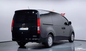 Hyundai Staria Modern Cargo 3-Seater 2023