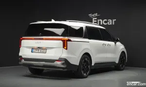 Kia Canival 9-Seater Signature 2024