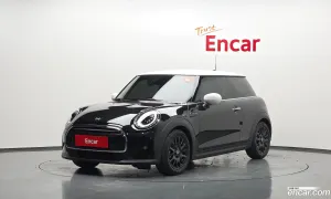 Mini Cooper Third Generation Classic 2023