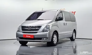 Hyundai Starex CVX Luxury 3-Seater VAN 2015