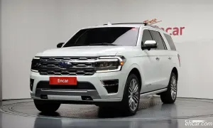 Ford Expedition 7Seater Platinum 4WD 2023