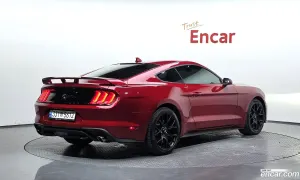 Ford Mustang Coupe 2023