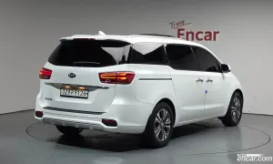 Kia Canival 9-Seater Luxury 2018