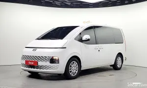 Hyundai Staria Modern Tourer 9-Seater 2021