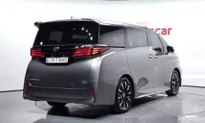 Toyota Alphard 2.5 HEV Executive AWD 2025