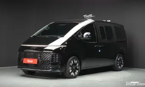 Hyundai Staria Inspiration Lounge 7-Seater 2024