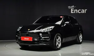 Porsche Macan 95B 2.0 2021