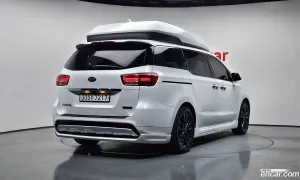 Kia Canival Prestige High roof 9-seater Hi-Limousine 2018