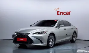 Lexus Es Luxury Plus 2018