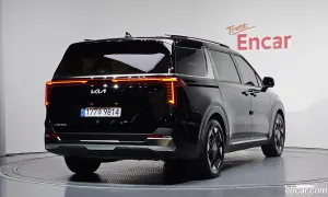 Kia Canival Gasoline 9-Seater Signature 2024