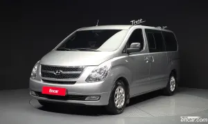 Hyundai Starex CVX Premium 5-Seater VAN 2015