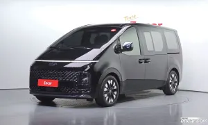 Hyundai Staria Prestige 4WD Lounge 9-Seater 2025