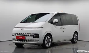 Hyundai Staria Modern Tourer 9-Seater 2022