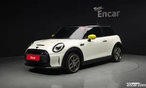 Mini Cooper 3rd SE Electric 2023