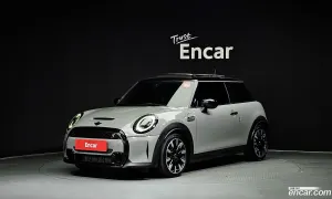 Mini Cooper Third Generation Classic 2021