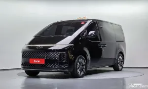 Hyundai Staria Prestige Lounge 9-Seater 2021
