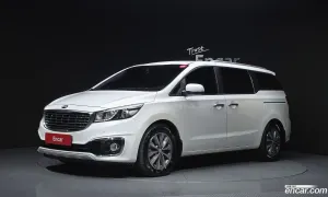Kia Canival 9-seater Luxury 2018