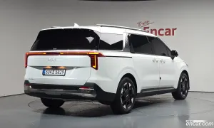 Kia Canival Gasoline 7-Seater Signature 2026