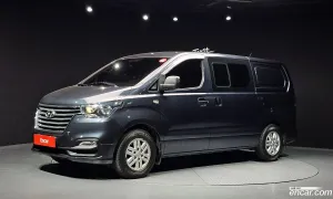 Hyundai Starex Modern Van 5-Seater 2018