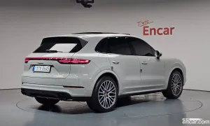 Porsche Cayenne 3.0 PLATINUM EDITION 2023
