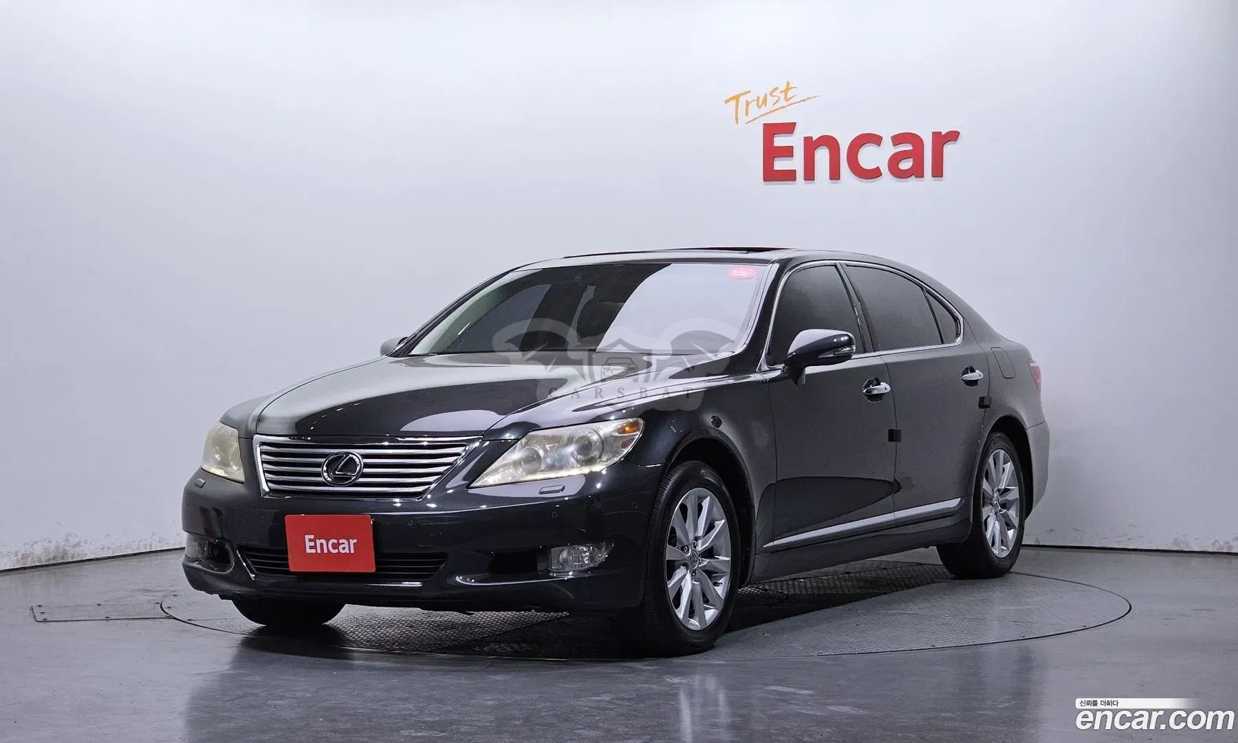 Lexus Ls 5-seats Ottoman 2011