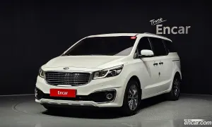 Kia Canival 9-seater Luxury 2017