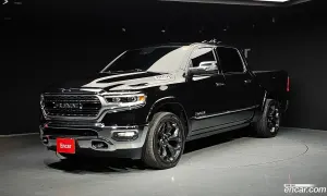 Dodge Ram pick up 5.7 2021