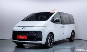 Hyundai Staria Prestige Lounge 9-Seater 2025
