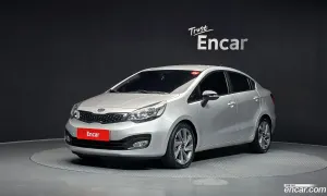 Kia Pride Deluxe 1.4 MPI Sedan 2012