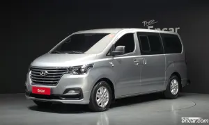 Hyundai Starex Modern Van 5-Seater 2020