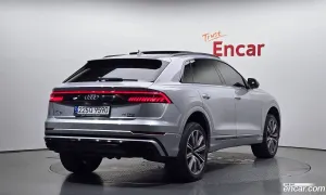 Audi Q8 55 TFSI Quattro Premium 2021