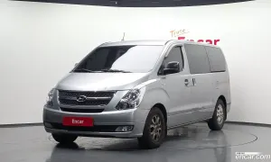 Hyundai Starex CVX Luxury 5-Seater VAN 2014