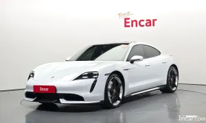 Porsche Taycan Turbo 2021