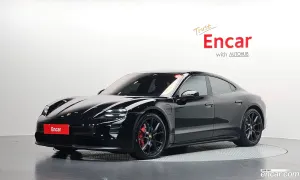 Porsche Taycan GTS 2022